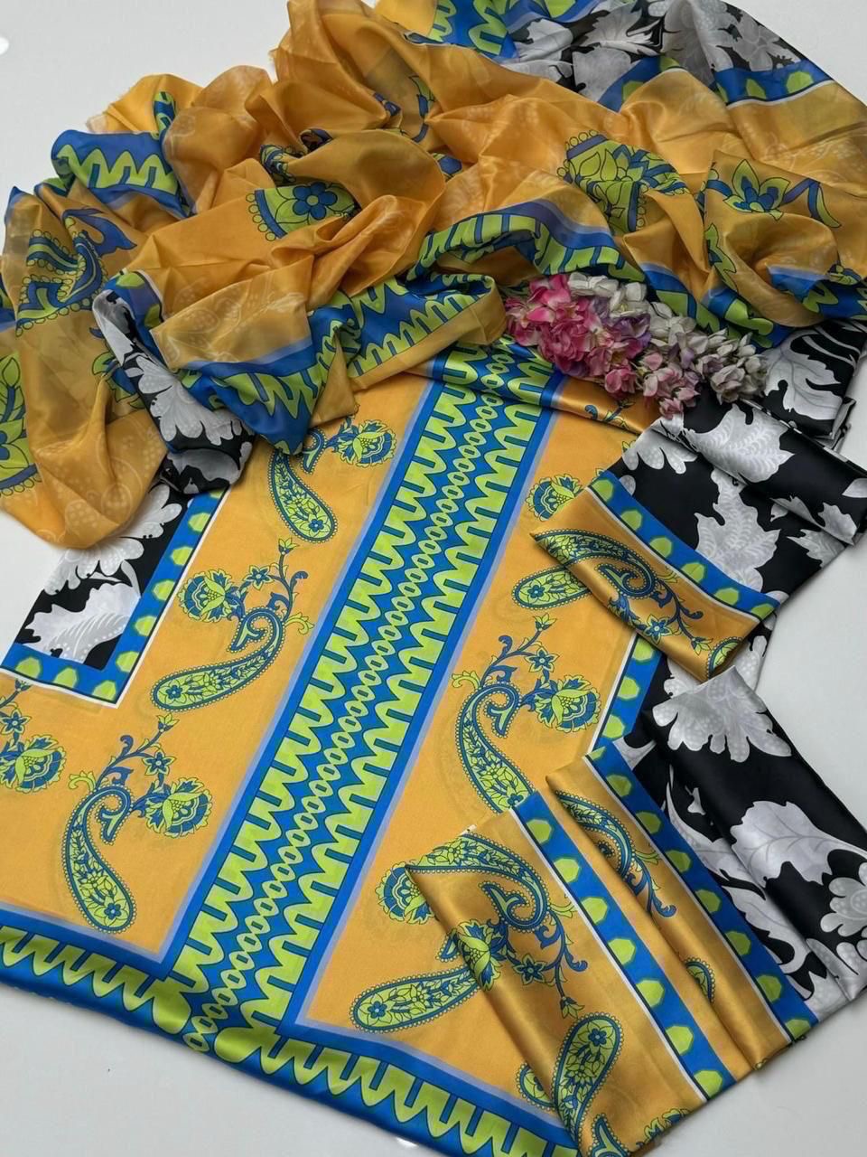 Lulusar Unstiched Printed Silk (9063)