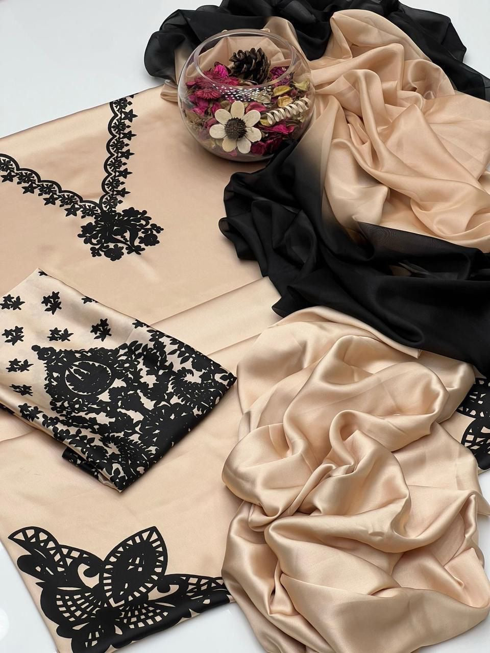 Ivory Noir silk unstitched by Zainab Chottani 3pc (3184)