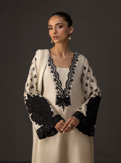 Ivory Noir silk unstitched by Zainab Chottani 3pc (3184)