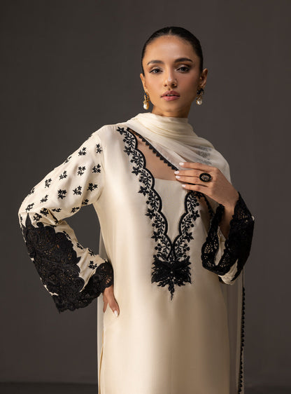 Ivory Noir silk unstitched by Zainab Chottani 3pc (3184)